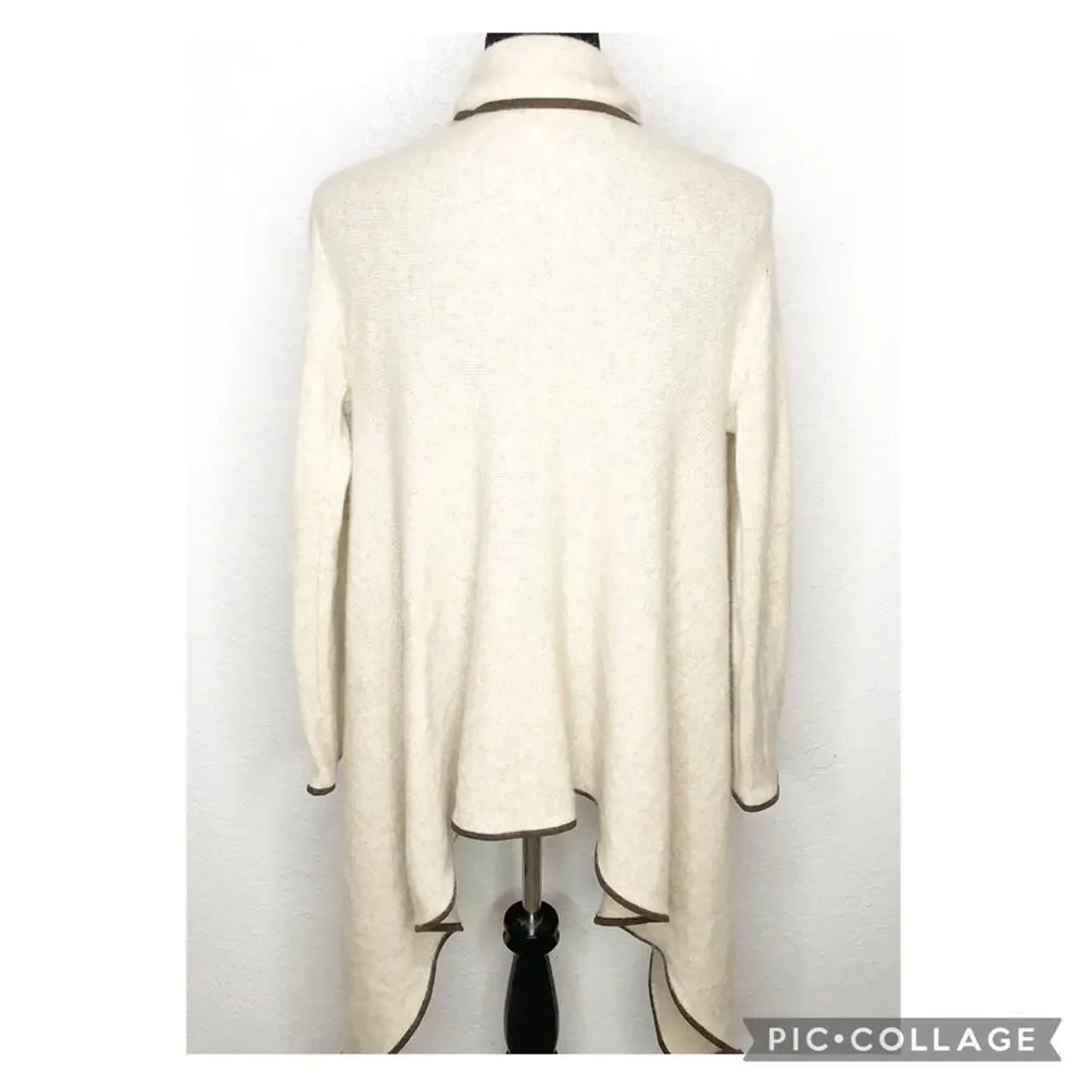 Michele Negri cream tan cashmere open front cardigan